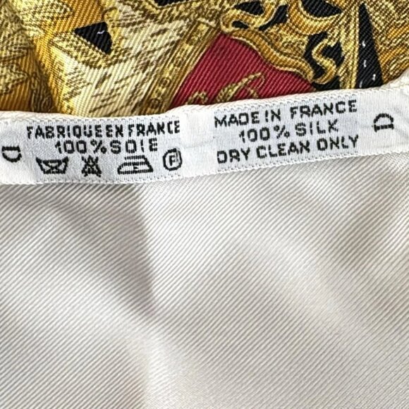 Auth HERMES Carre 90 - Red Yellow Multi Scarf - Picture 4 of 4